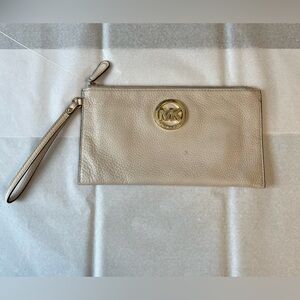 Michael‎ Kors wristlet Off-white color
